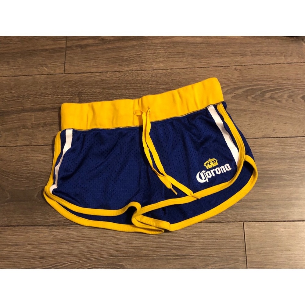 Short shorts